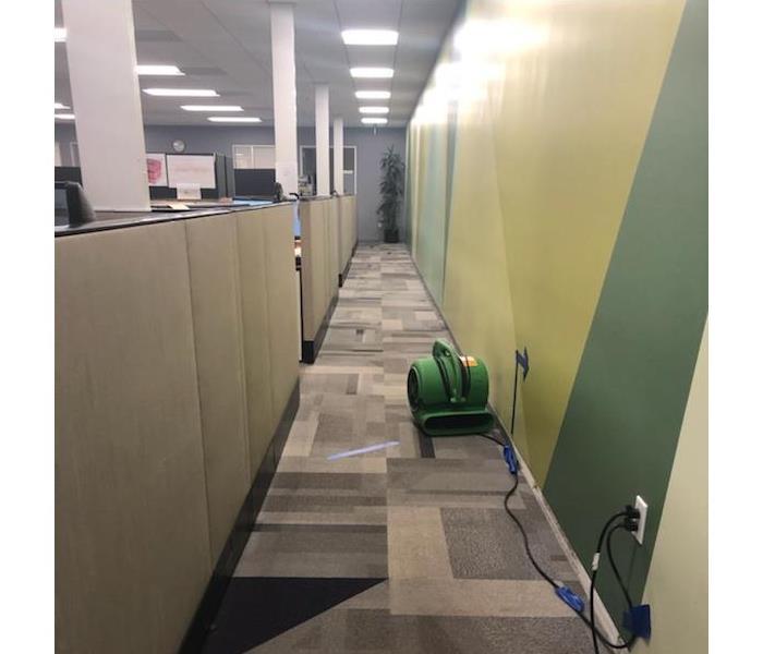 Air mover in office space